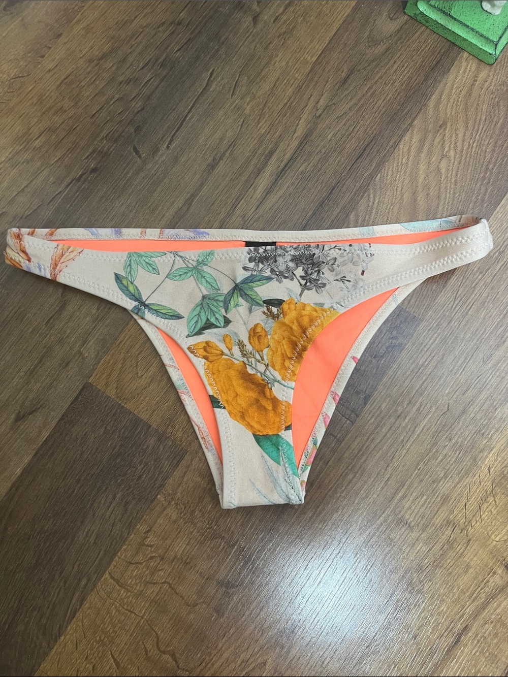 triangl Floral Bikini Bottom Size Medium Neoprene Lined